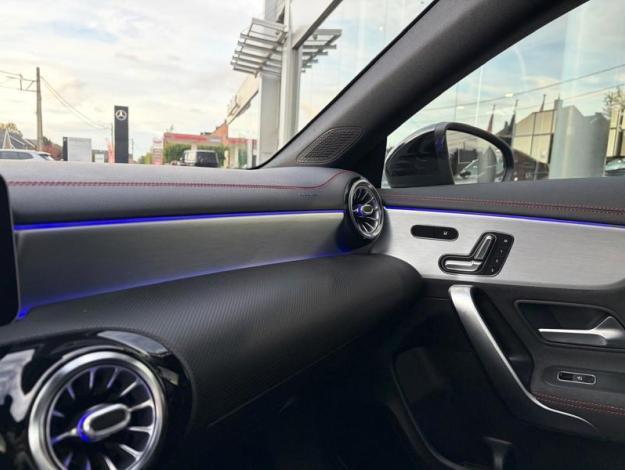 MERCEDES-BENZ CLA-Klasse CLA 180 Shooting Brake