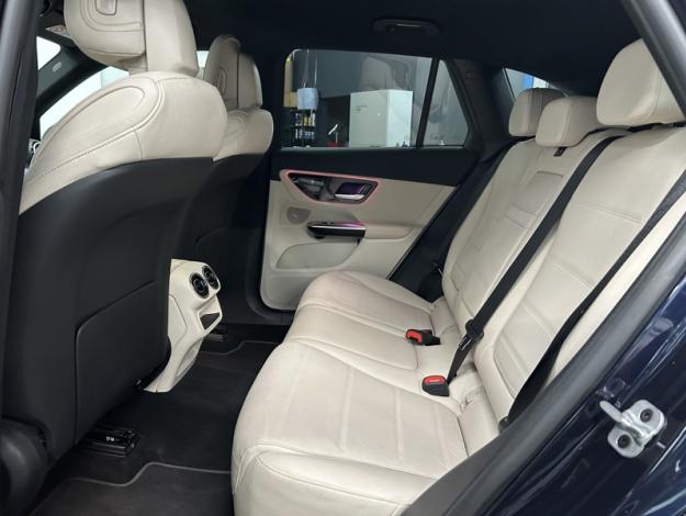 MERCEDES-BENZ GLC 300 de 4MATIC Luxury Line  