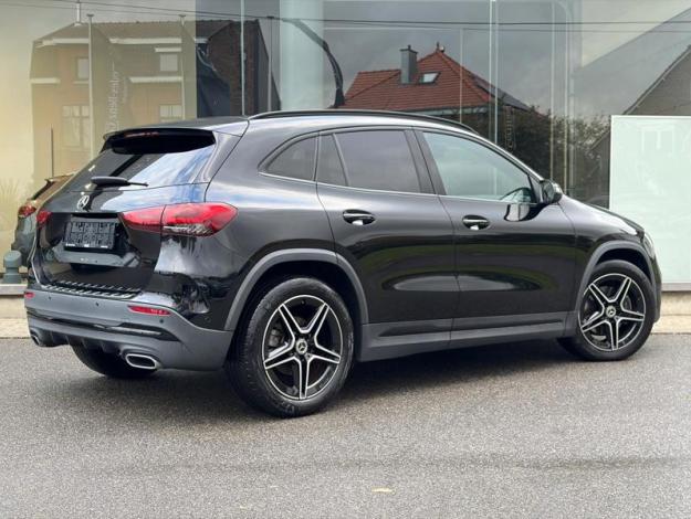 MERCEDES-BENZ GLA-Klasse GLA 200 Off-Roader