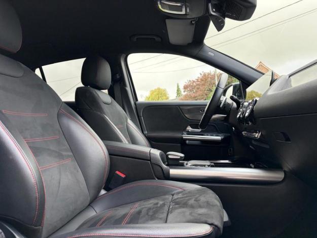 MERCEDES-BENZ GLA-Klasse GLA 200 Off-Roader