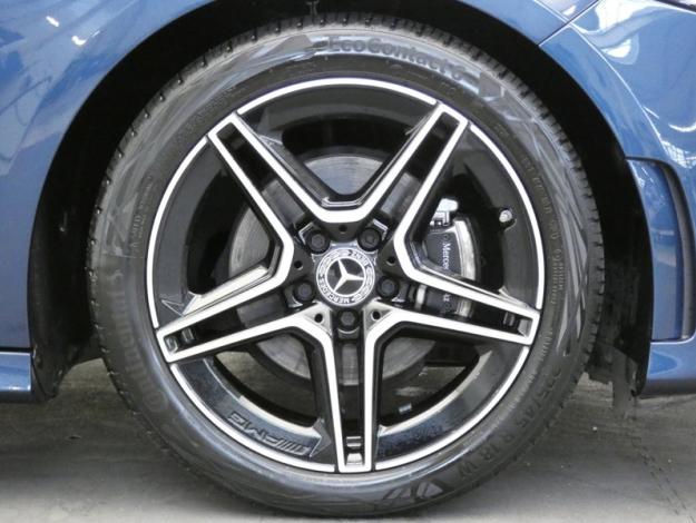 MERCEDES-BENZ Classe A 180 AMG Line  