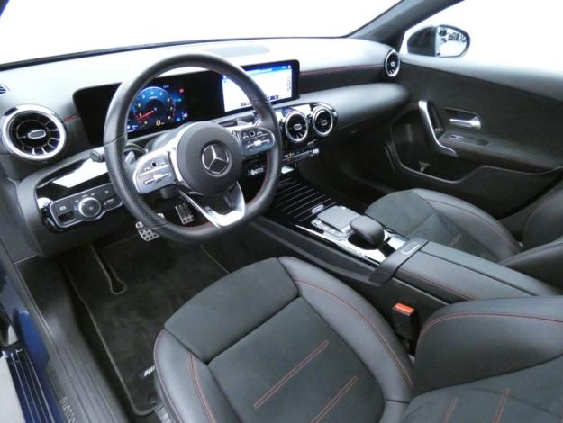 MERCEDES-BENZ Classe A 180 AMG Line  