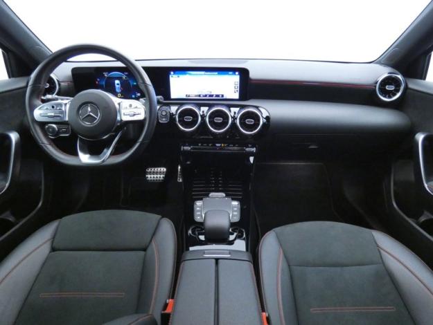 MERCEDES-BENZ Classe A 180 AMG Line  