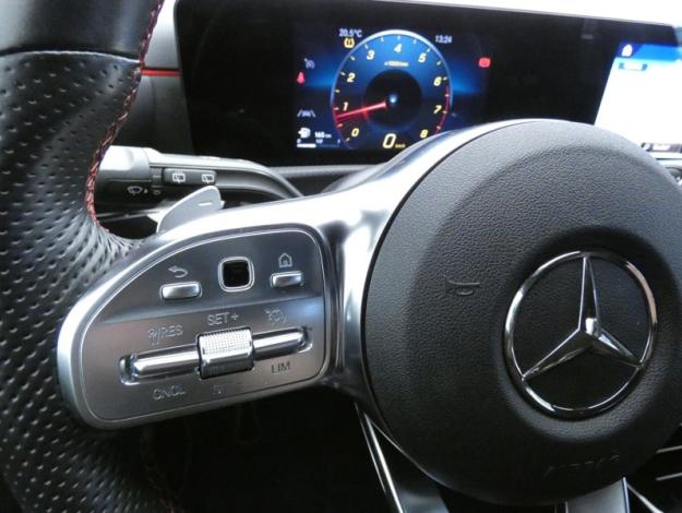 MERCEDES-BENZ Classe A 180 AMG Line  