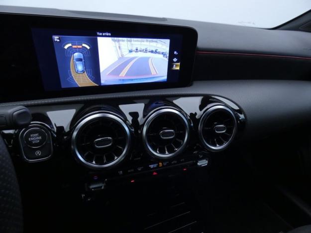 MERCEDES-BENZ Classe A 180 AMG Line  