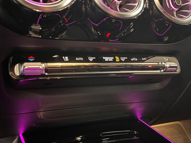 MERCEDES-BENZ GLA 200 d AMG Line  