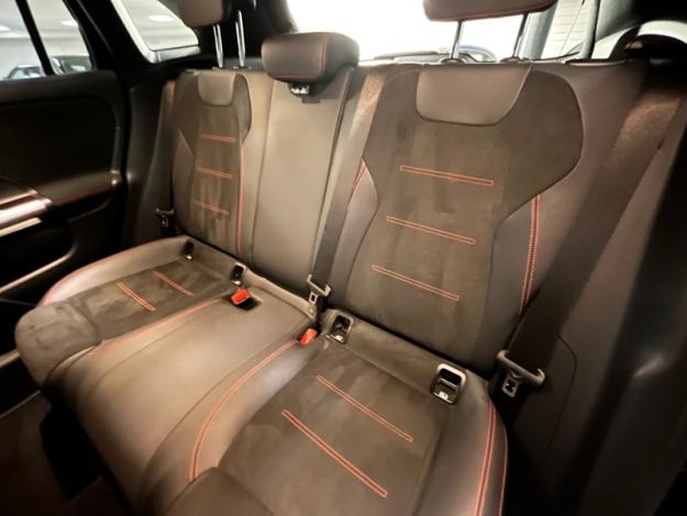 MERCEDES-BENZ GLA 200 d AMG Line  