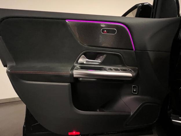 MERCEDES-BENZ GLA 200 d AMG Line  