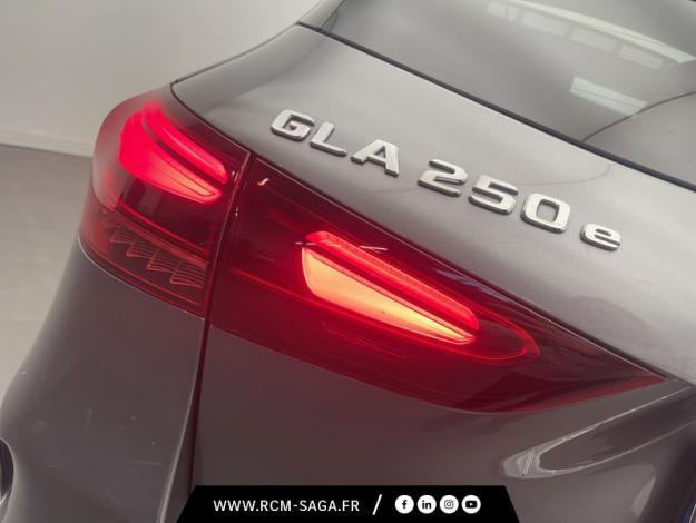 MERCEDES-BENZ GLA 250 e Hybrid EQ AMG Line  