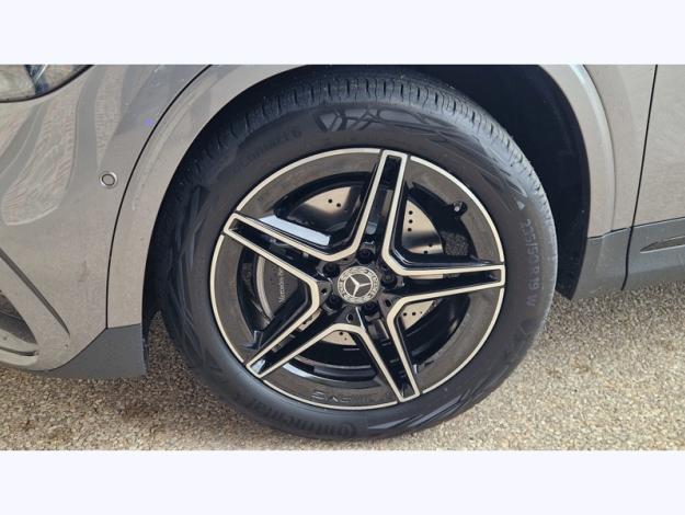 MERCEDES-BENZ GLA 200 d AMG Line  GLA 200 d AMG Line