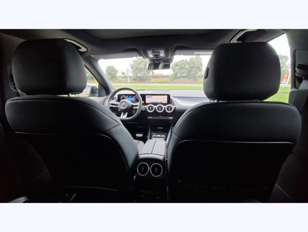 MERCEDES-BENZ GLA 200 d AMG Line  GLA 200 d AMG Line