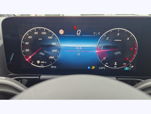 MERCEDES-BENZ GLA 200 d AMG Line  GLA 200 d AMG Line