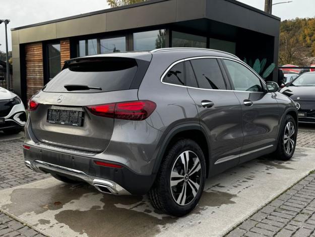 MERCEDES-BENZ GLA 180 d Luxury Line  