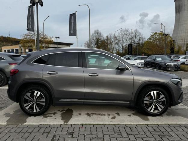 MERCEDES-BENZ GLA 180 d Luxury Line  
