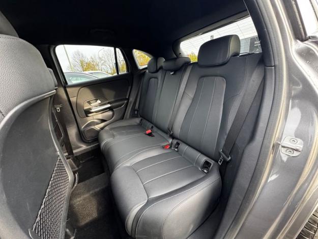 MERCEDES-BENZ GLA 180 d Luxury Line  