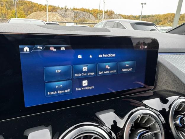 MERCEDES-BENZ GLA 180 d Luxury Line  