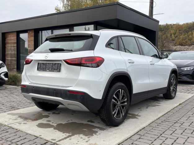 MERCEDES-BENZ GLA 180 d Luxury Line  