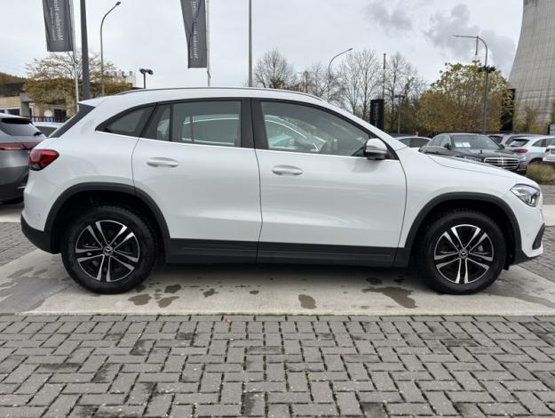 MERCEDES-BENZ GLA 180 d Luxury Line  