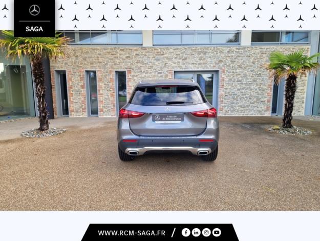 MERCEDES-BENZ GLA 180 Progressive Line  GLA 180 Progressive Line