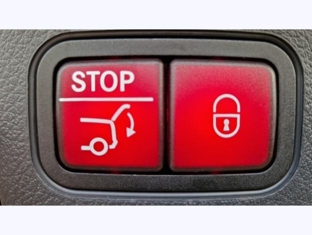 MERCEDES-BENZ GLA 180 Progressive Line  GLA 180 Progressive Line