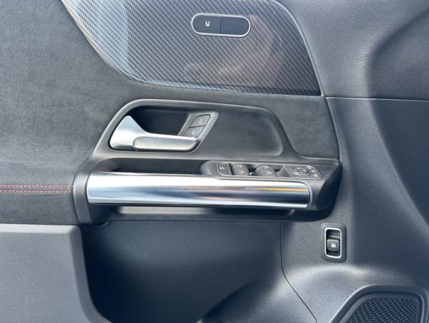 MERCEDES-BENZ Classe B 250 e AMG Line  