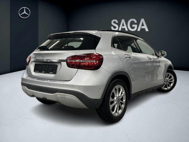 MERCEDES-BENZ GLA-Klasse GLA 180 Off-Roader