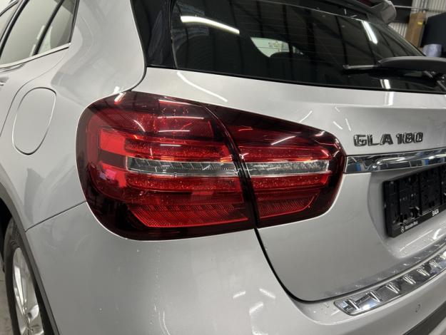 MERCEDES-BENZ GLA-Klasse GLA 180 Off-Roader