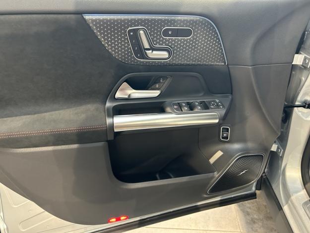 MERCEDES-BENZ EQA 250 +  