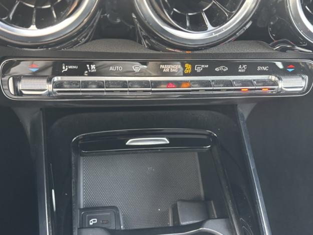 MERCEDES-BENZ GLB 180 d Business Line  