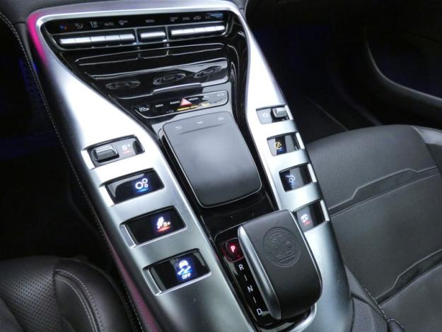 MERCEDES-BENZ AMG GT Mercedes- 43 4MATIC+  