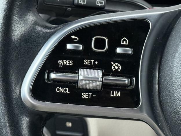 MERCEDES-BENZ GLA 250 e Progressive Line  