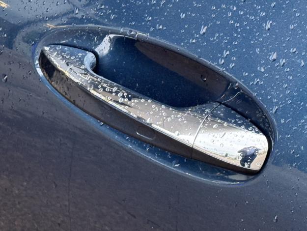 MERCEDES-BENZ GLA 250 e Progressive Line  