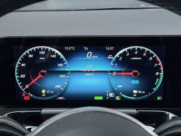 MERCEDES-BENZ GLA 250 e Progressive Line  