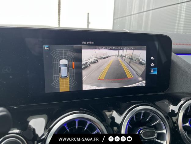 MERCEDES-BENZ EQA 250 AMG Line  