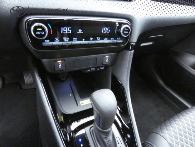 TOYOTA Yaris Hybride Hybride 130h Collection pack techno  