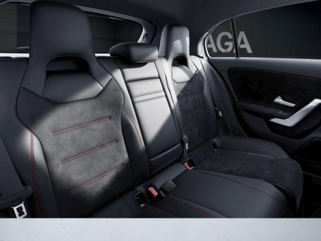 MERCEDES-BENZ A 180 d  A 180 d AMG Line