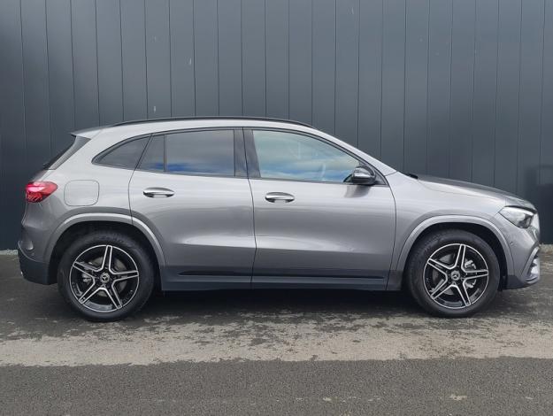 MERCEDES-BENZ GLA 250 e Hybrid EQ AMG Line  