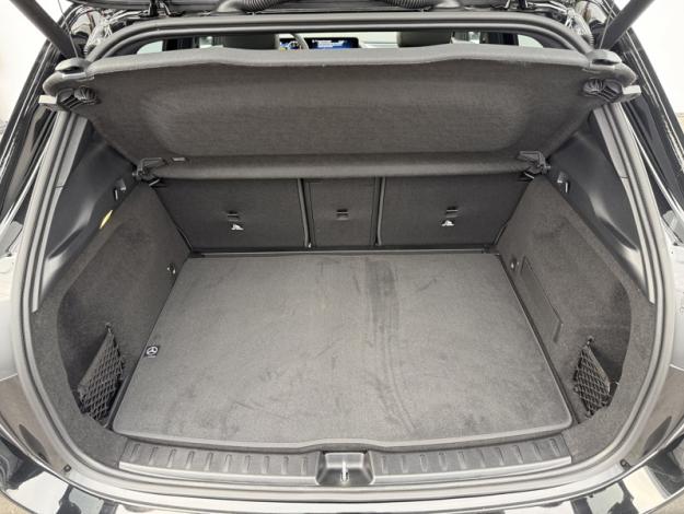 MERCEDES-BENZ GLA 200 d AMG Line  GLA 200 d AMG Line