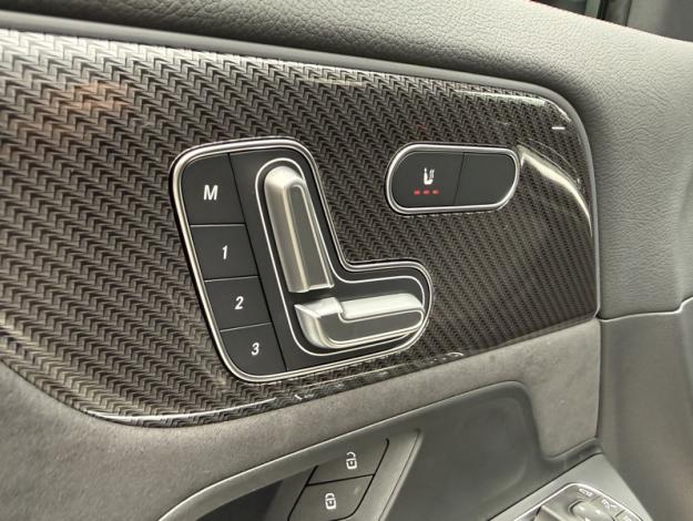 MERCEDES-BENZ GLA 200 d AMG Line  GLA 200 d AMG Line