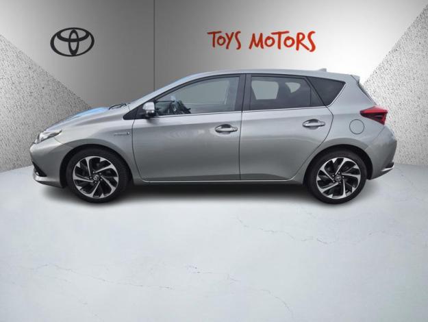 TOYOTA Auris 1.8 HYBRID 136h DESIGN  