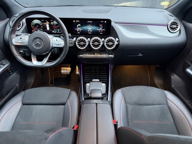 MERCEDES-BENZ GLA 200 d AMG Line  GLA 200 d AMG Line