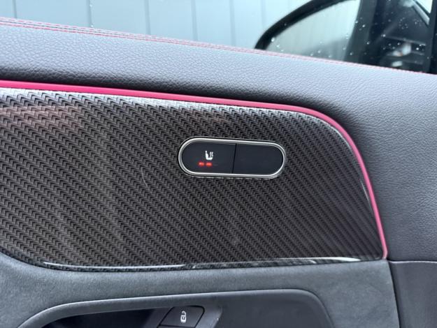 MERCEDES-BENZ GLA 200 d AMG Line  GLA 200 d AMG Line