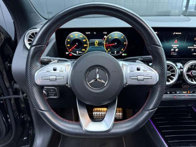 MERCEDES-BENZ GLA 200 d AMG Line  GLA 200 d AMG Line