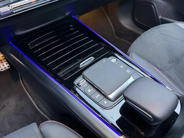 MERCEDES-BENZ GLA 200 d AMG Line  GLA 200 d AMG Line