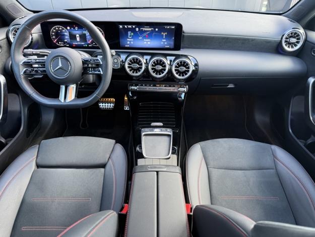 MERCEDES-BENZ Classe A 180 AMG Line  