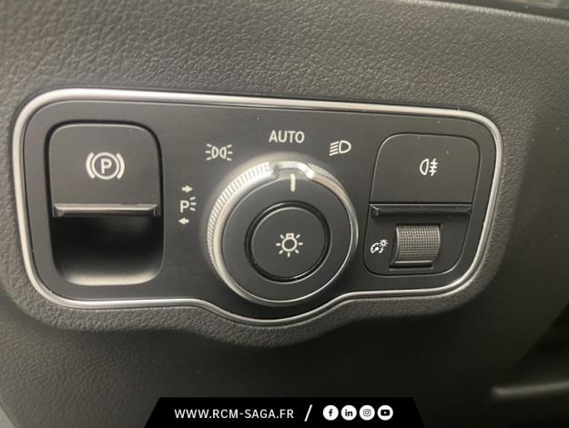 MERCEDES-BENZ GLA 200 d AMG Line  GLA 200 d AMG Line