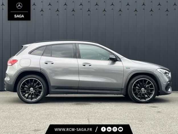 MERCEDES-BENZ GLA 250 e AMG Line  