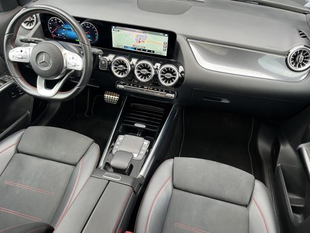 MERCEDES-BENZ GLA 250 e AMG Line  