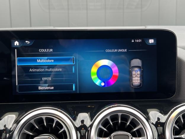 MERCEDES-BENZ GLA 250 e AMG Line  