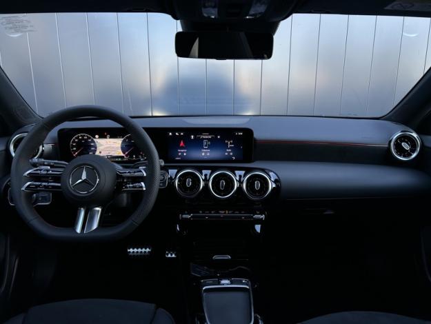 MERCEDES-BENZ Classe A 200 d AMG Line  Classe A 200 d AMG Line